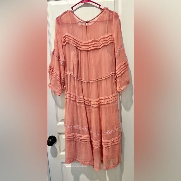 Sundance Catalog 3/4 Sleeve Rosalie Tucked & Tiered in 100% Silk Crepe Coral ZB4 - Picture 7 of 9